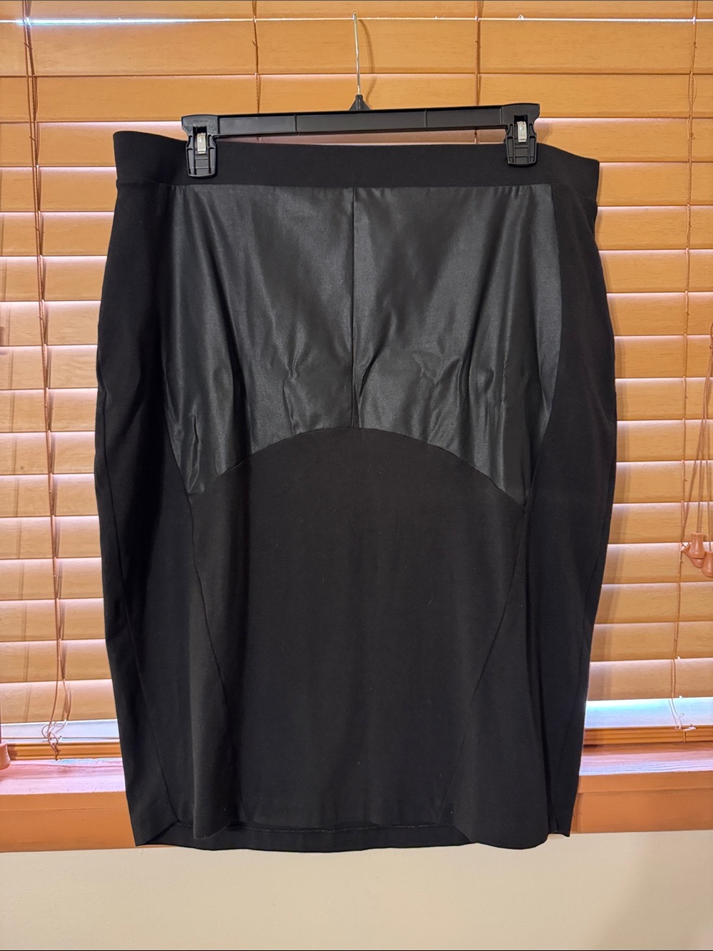 Universal Standard Black Faux-Leather Paneled Pencil Skirt - Women